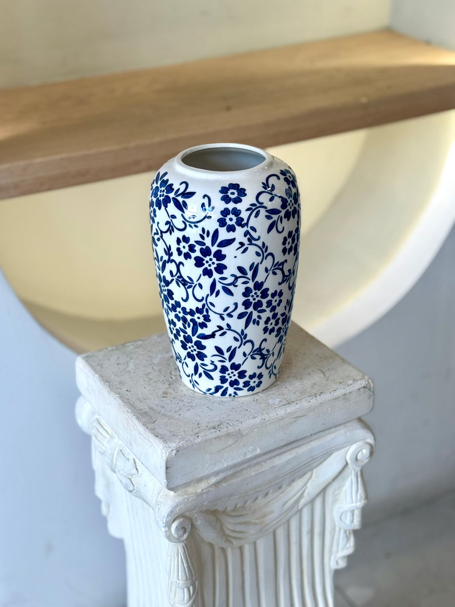 Blue and white porcelain 3 | Flower Delivery Toronto | Flower Shop