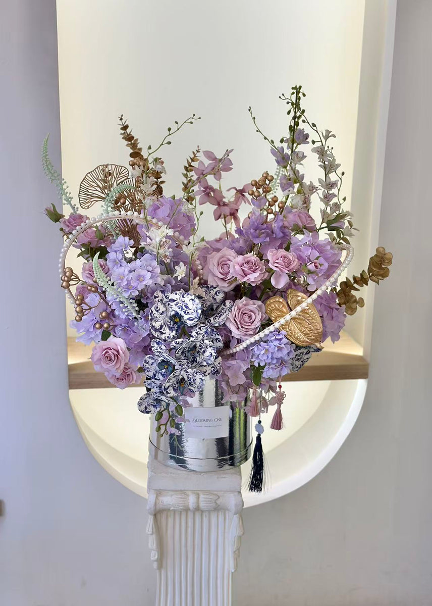 New Year Flower Arrangement Noir LilasSILK FLOWER | Artificial