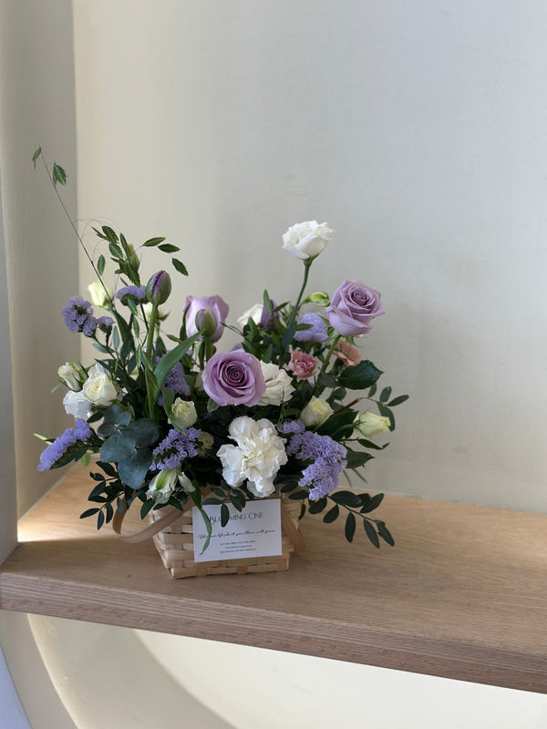 Basket of loveliness (Lavender white)- 一篮子可爱(紫白）