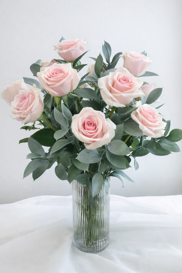 Love Letter (Vase) - 玫瑰情书 (花瓶)