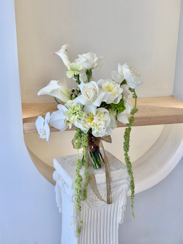 Timeless White Romance