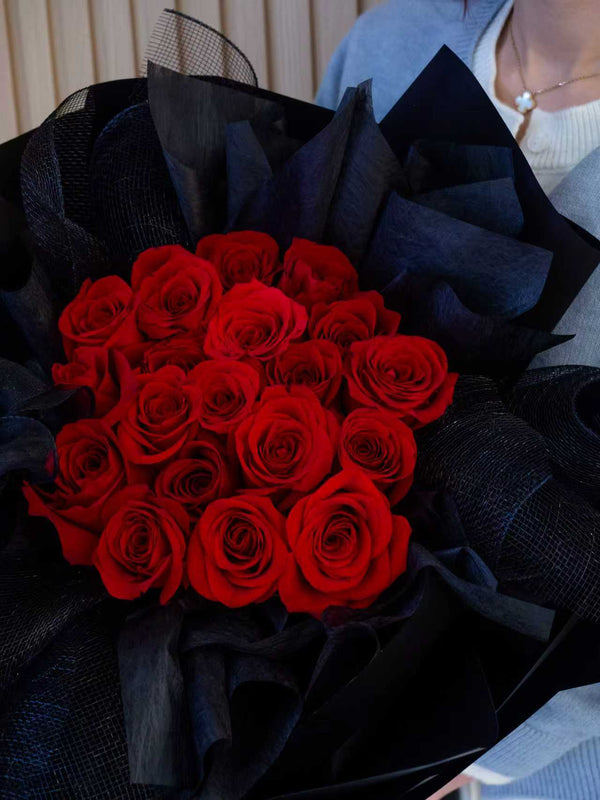 Valentine's Day Premium Red Roses Bouquet - Lavish Red- 2026 情人节 红唇