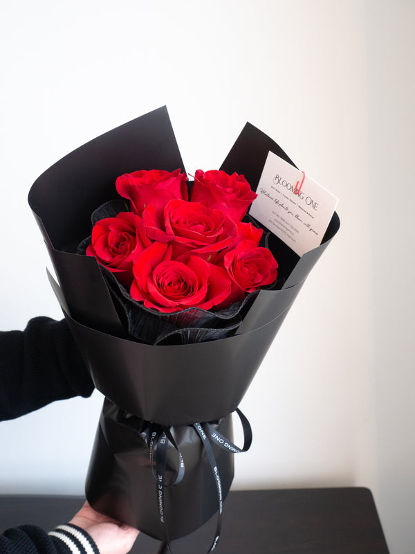 Valentine's Day Red Roses Bouquet - Crimson Noir 焰影