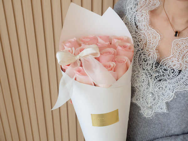 Valentine's Day 15 Pale Blush Roses Bouquet - Under the Moon - 2026 情人节  月下
