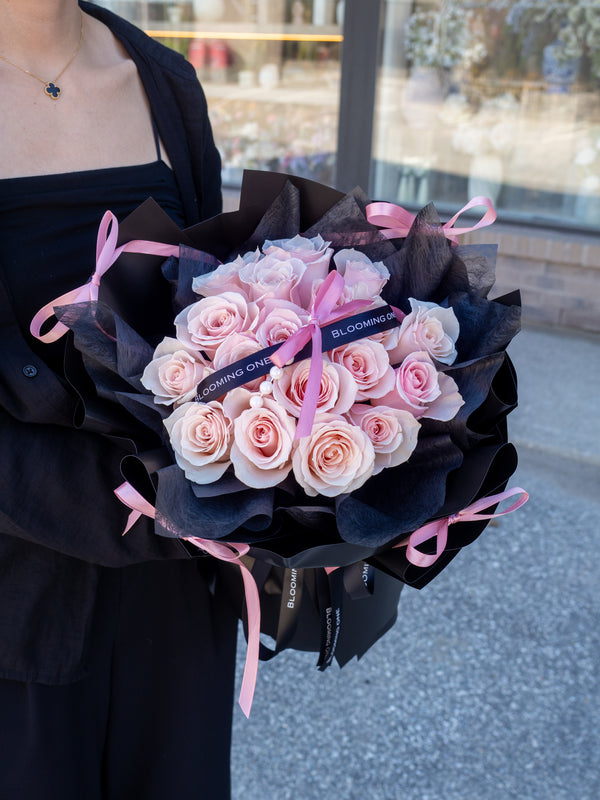 520 I LOVE U - Lavish Black