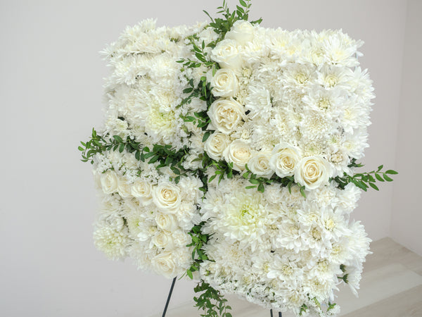 Classic Serenity Sympathy Panel (20 inch*20 inch) - 经典静谧追思花墙 (20 inch*20 inch)