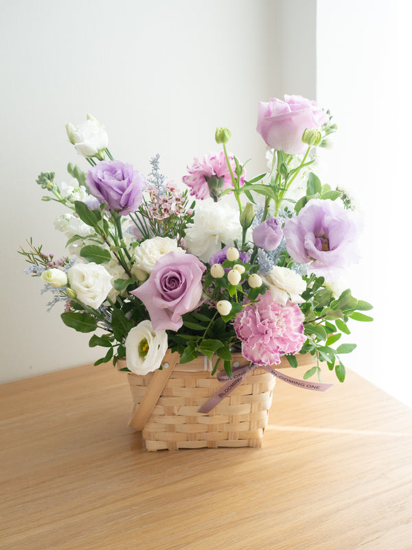 Basket of loveliness (Lavender white)- 一篮子可爱(紫白）