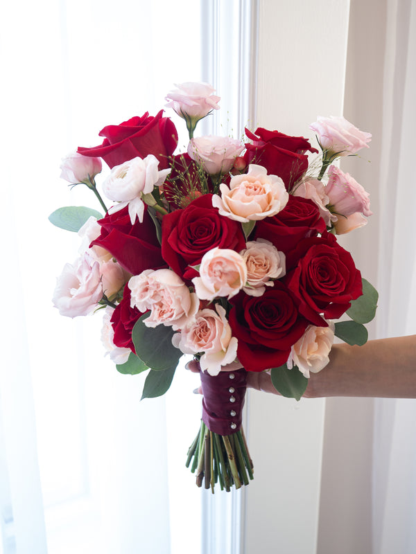 Love in Red - 中式红粉新娘手捧